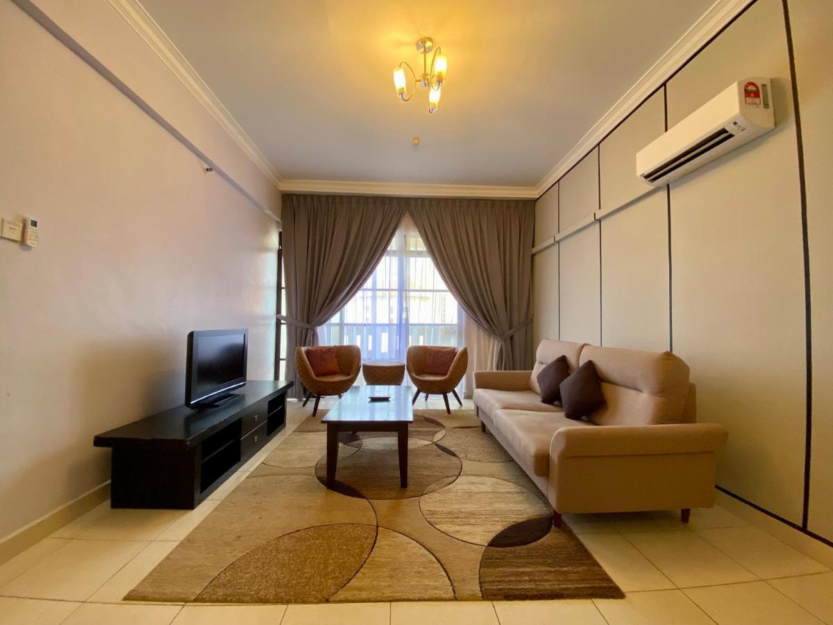 Sumai Hotel Apartment Куала-Тренгану Экстерьер фото