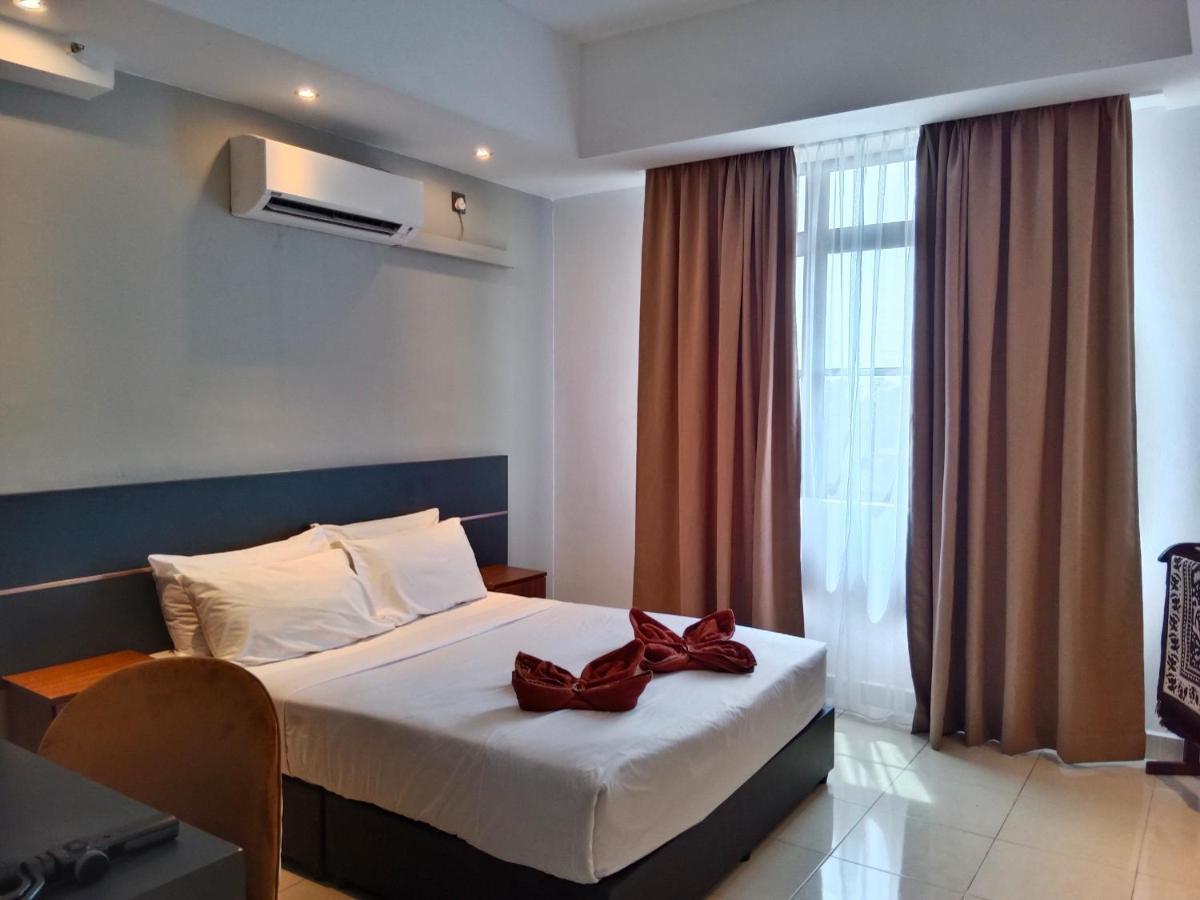 Sumai Hotel Apartment Куала-Тренгану Экстерьер фото