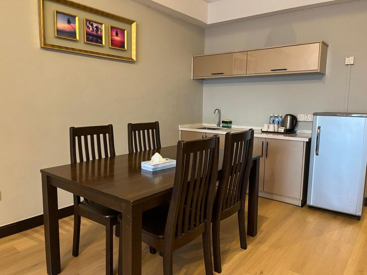 Sumai Hotel Apartment Куала-Тренгану Экстерьер фото