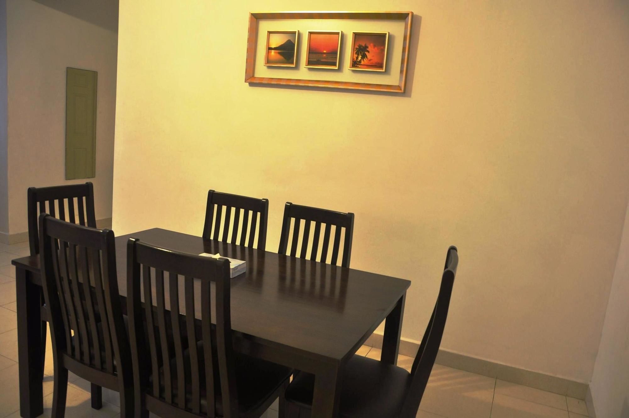 Sumai Hotel Apartment Куала-Тренгану Экстерьер фото