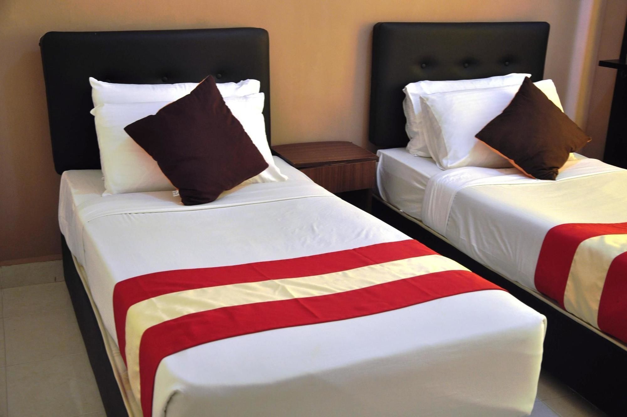 Sumai Hotel Apartment Куала-Тренгану Экстерьер фото