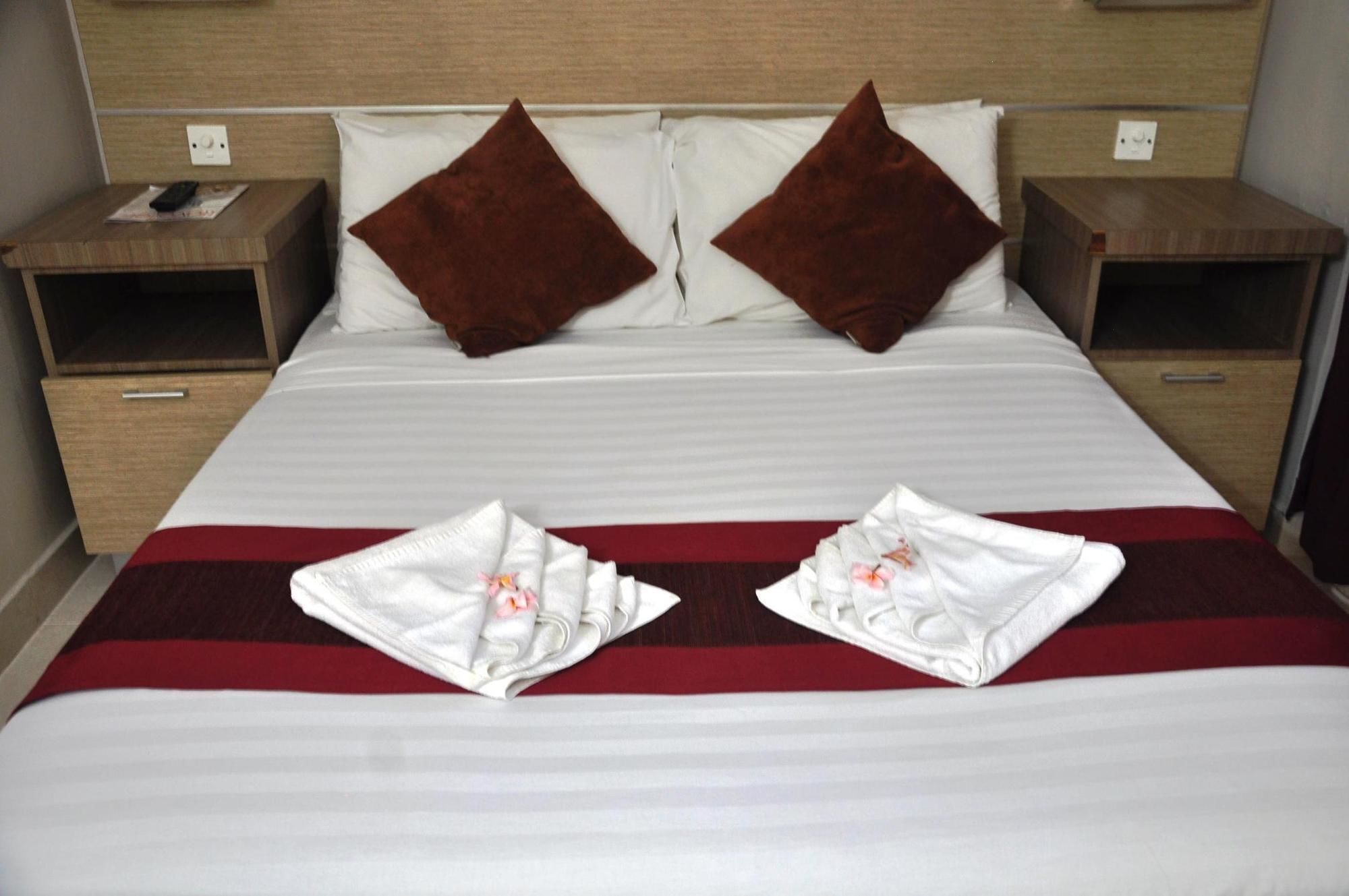 Sumai Hotel Apartment Куала-Тренгану Экстерьер фото